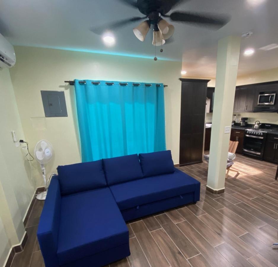 Meme'S Place Placencia Luaran gambar