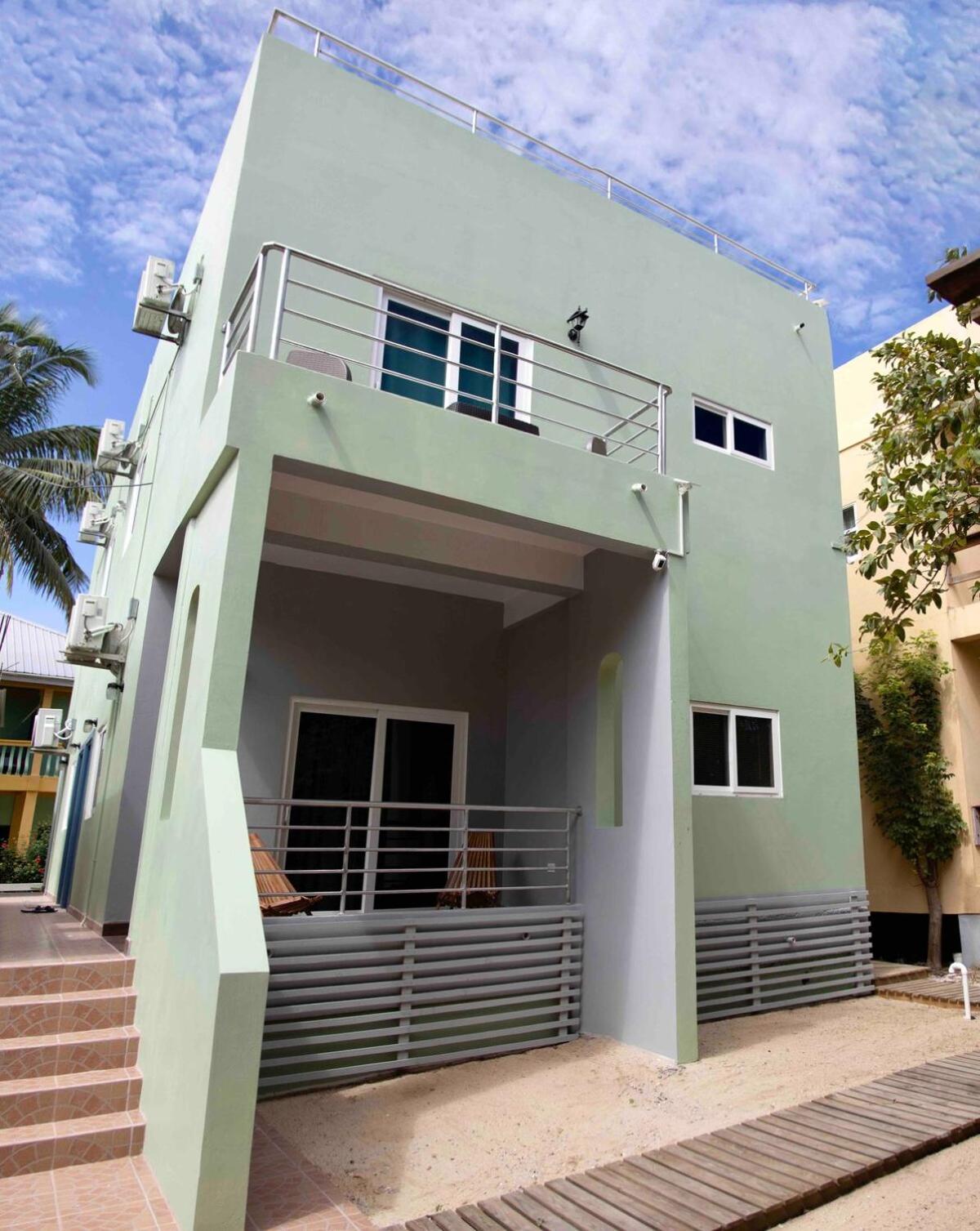 Meme'S Place Placencia Luaran gambar